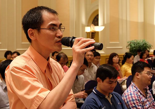 Nhà đầu tư Phí Long tin tưởng vào sự tăng trưởng của FPT trong năm 2015