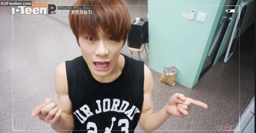MOONBIN%20GIF%204_zpskbycwewe.gif