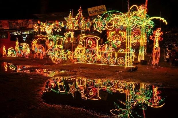 Your Guide to the Giant Lantern Festival Christmas  